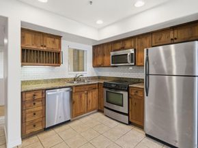 801 W Hawthorn St 203, San Diego CA 92101