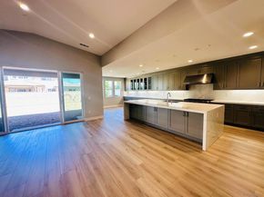 13765 Holly Oak Way, Poway CA 92064