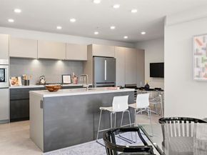 302 Prospect Street 7, La Jolla CA 92037