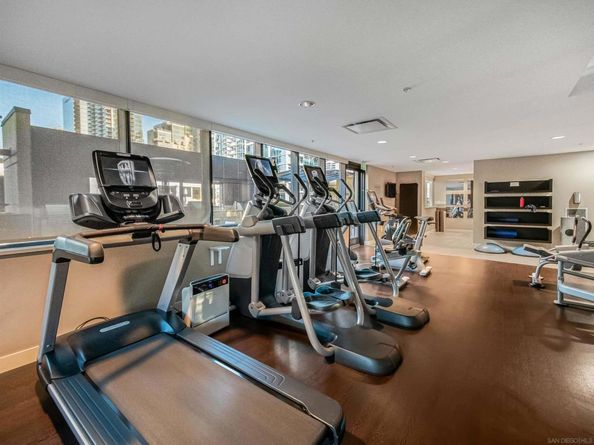 1325 Pacific Hwy 107, San Diego CA 92101