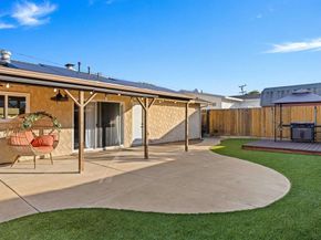 8802 Blue Boy Ln, Santee CA 92071