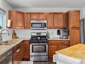 8802 Blue Boy Ln, Santee CA 92071