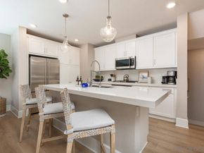 827 Jersey Court, San Diego CA 92109