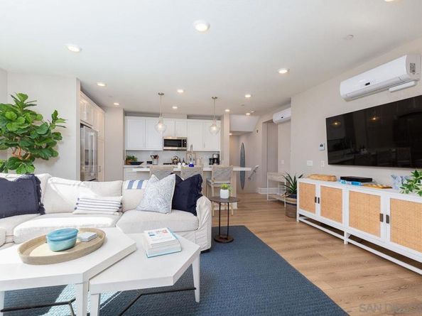 827 Jersey Court, San Diego CA 92109