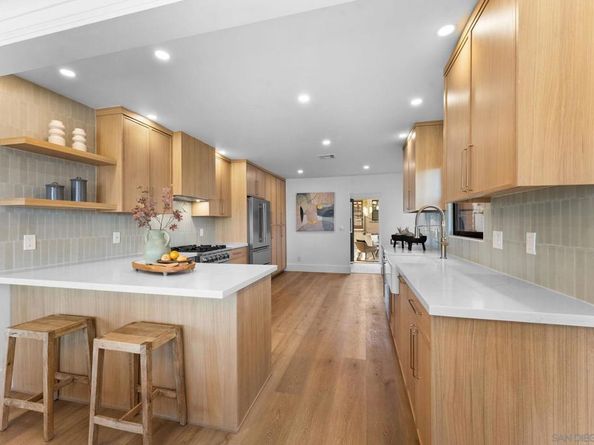 4665 Arizona St, San Diego CA 92116