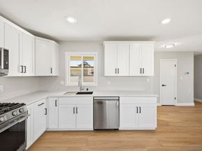 2990 Greyling Dr, San Diego CA 92123