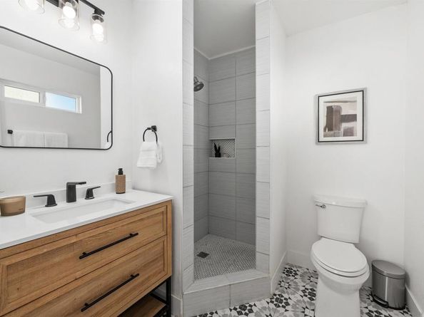 2103 Garfield, San Diego CA 92110