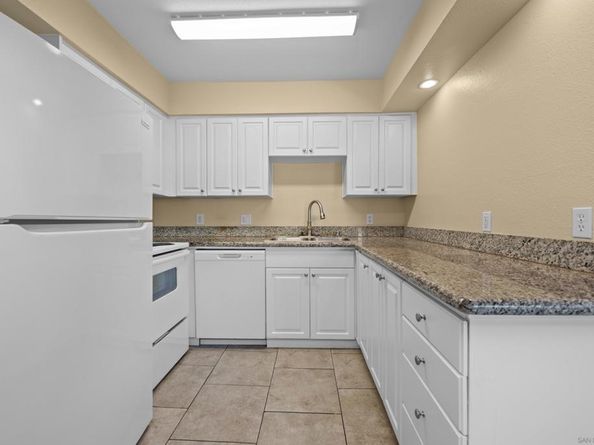 6911 Alvarado Rd 20, San Diego CA 92120