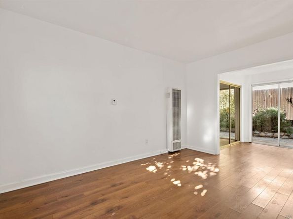 4804 Lamont St, San Diego CA 92109