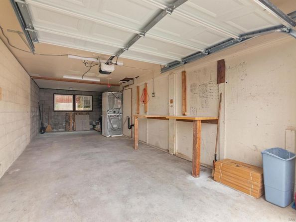 4804 Lamont St, San Diego CA 92109