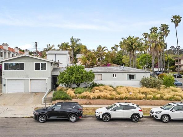 4804 Lamont St, San Diego CA 92109