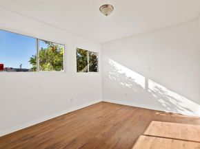 4804 Lamont St, San Diego CA 92109