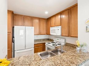 3456 Castle Glen Dr 290, San Diego CA 92123