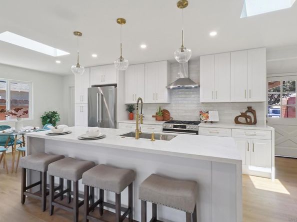 5011 Gardena Ave, San Diego CA 92110