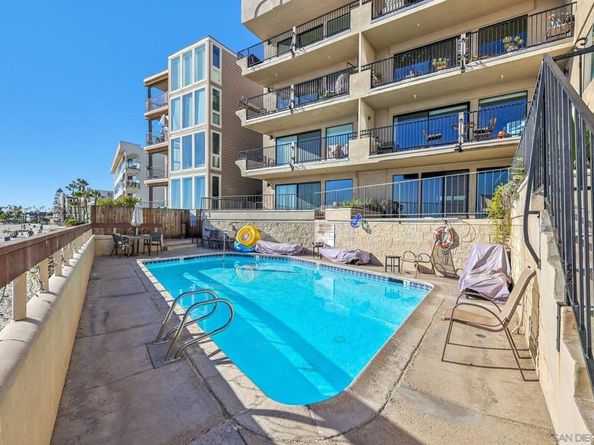 1235 Parker Pl 2B, San Diego CA 92109