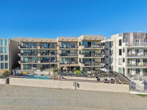 1235 Parker Pl 2B, San Diego CA 92109