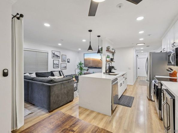 1235 Parker Pl 2B, San Diego CA 92109