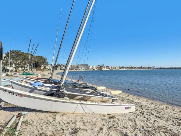 1235 Parker Pl 2B, San Diego CA 92109