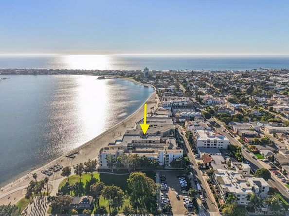 1235 Parker Pl 2B, San Diego CA 92109