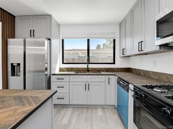 9125 Akard St, Spring Valley CA 91977