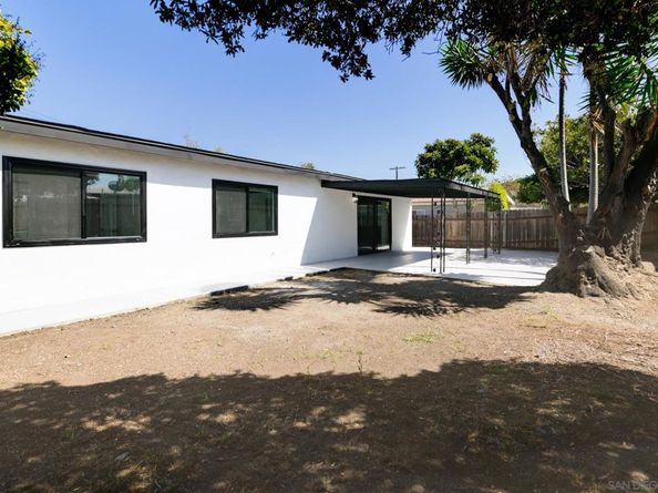 9125 Akard St, Spring Valley CA 91977