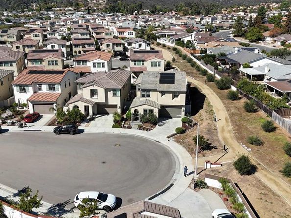 1845 Newton Ct, Escondido CA 92026