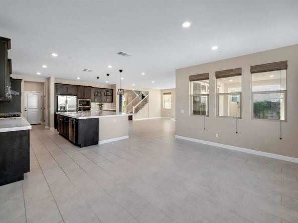 1845 Newton Ct, Escondido CA 92026