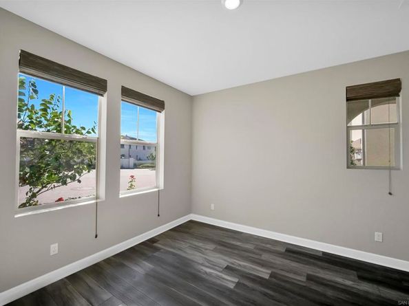 1845 Newton Ct, Escondido CA 92026