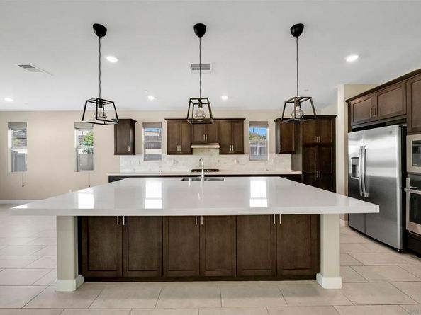 1845 Newton Ct, Escondido CA 92026