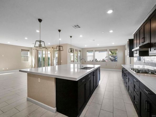 1845 Newton Ct, Escondido CA 92026