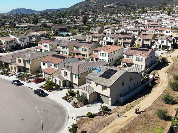 1845 Newton Ct, Escondido CA 92026