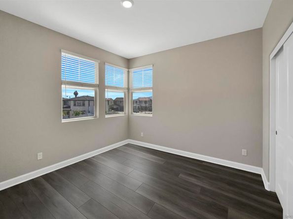 1845 Newton Ct, Escondido CA 92026