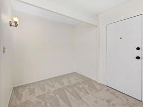 415 Gravilla Street 26, La Jolla CA 92037