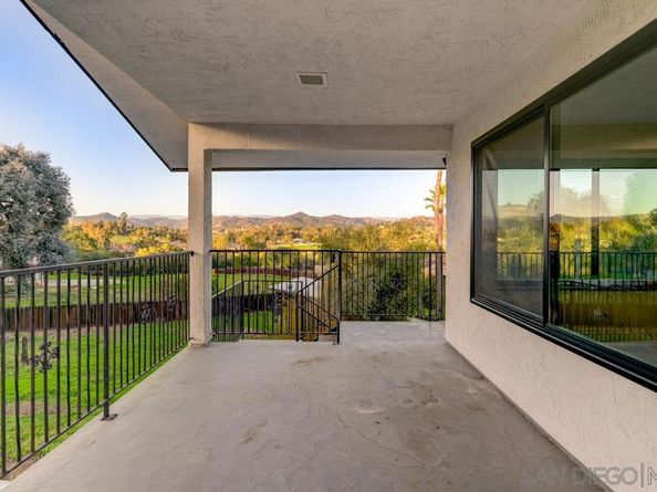 1080 Landavo Rancho Rd, Escondido CA 92027