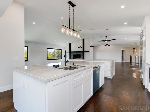 1080 Landavo Rancho Rd, Escondido CA 92027