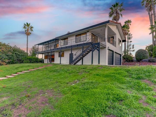 1080 Landavo Rancho Rd, Escondido CA 92027