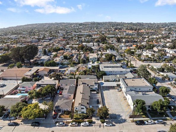 1654 Oliver Ave 6, San Diego CA 92109