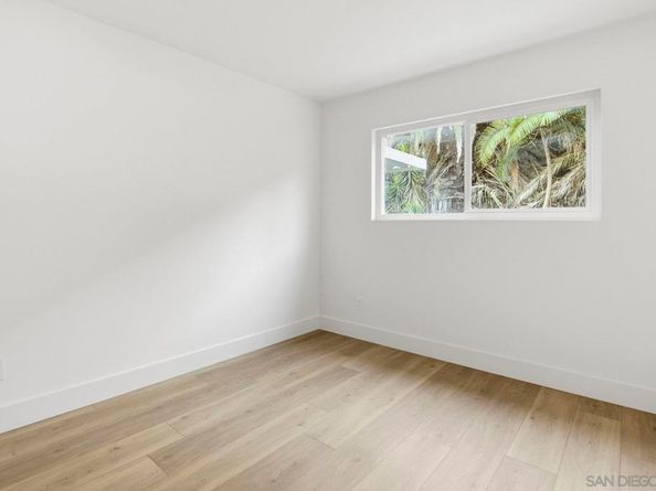 6272 S Lake Ct, San Diego CA 92119