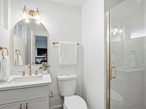 6272 S Lake Ct, San Diego CA 92119