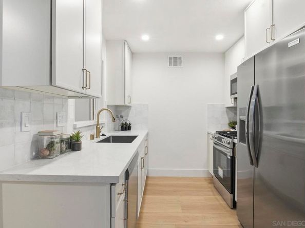 6272 S Lake Ct, San Diego CA 92119