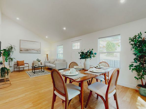 2214 Oak Glen Place, Los Angeles CA 90039