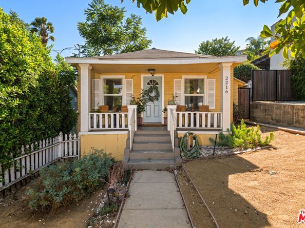 2214 Oak Glen Place, Los Angeles CA 90039