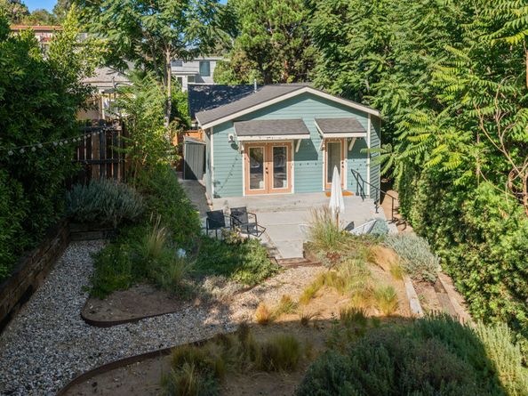 2214 Oak Glen Place, Los Angeles CA 90039