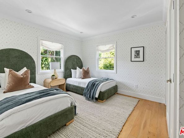 179 Barlock Avenue, Los Angeles CA 90049