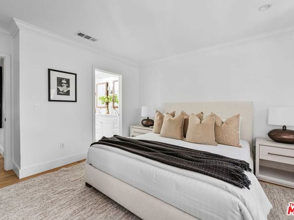 179 Barlock Avenue, Los Angeles CA 90049