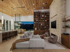 9715 Arby Drive, Beverly Hills CA 90210