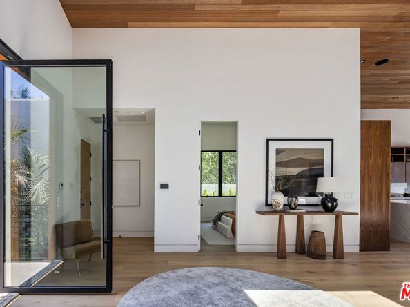 9715 Arby Drive, Beverly Hills CA 90210