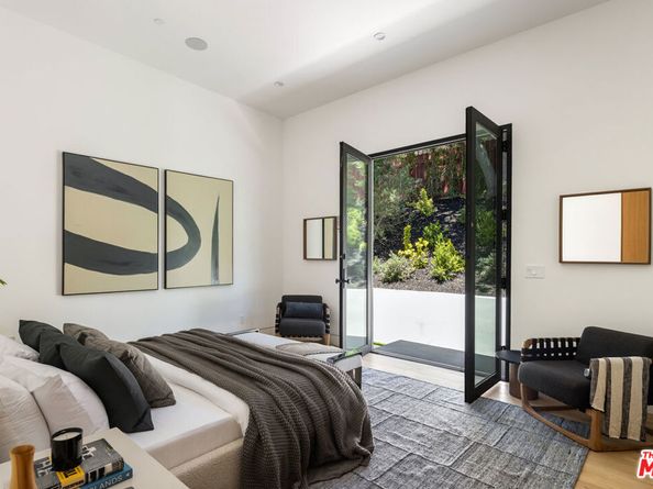 9715 Arby Drive, Beverly Hills CA 90210