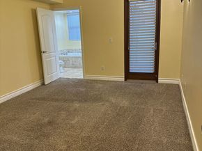 122 N Clark Drive 105, West Hollywood CA 90048