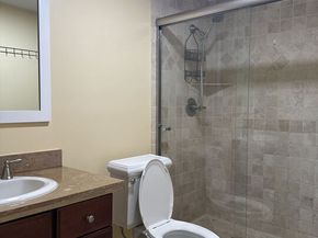 122 N Clark Drive 105, West Hollywood CA 90048